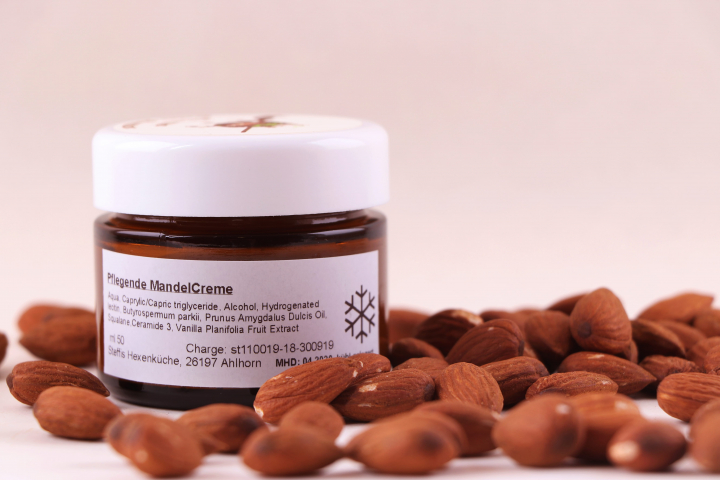 Mandelcreme für trockene Haut