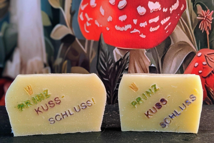 Zwei Seifen nebeneinander