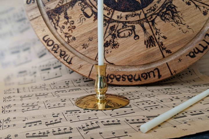 Kerzenhalter aus Messing