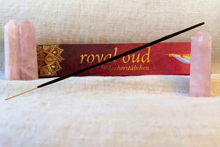 Packung Räucherstäbchen Oud