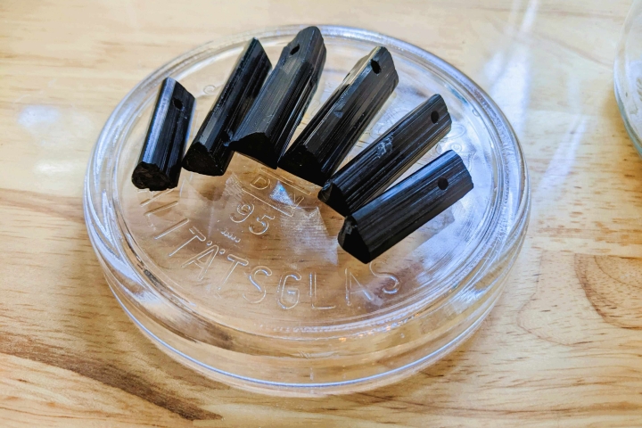 Rohkristall Anhänger Schörl